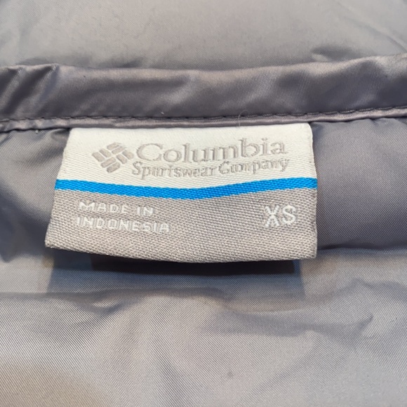 Columbia Woman’s Lightweight jacket size XS - Picture 5 of 9